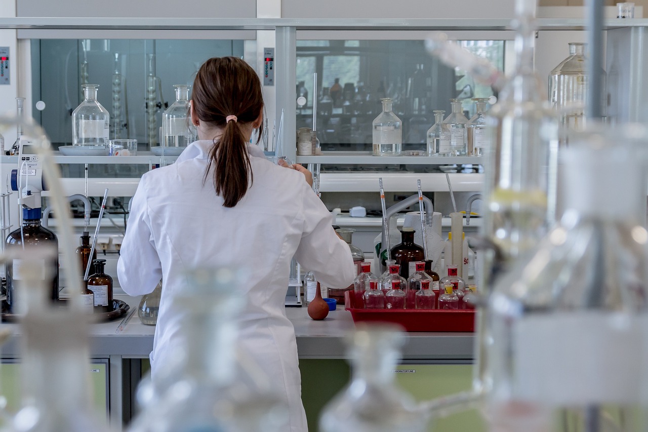 entdecken sie, wie künstliche intelligenz die medizinische diagnostik revolutioniert und genauere, schnellere diagnosemöglichkeiten bietet.